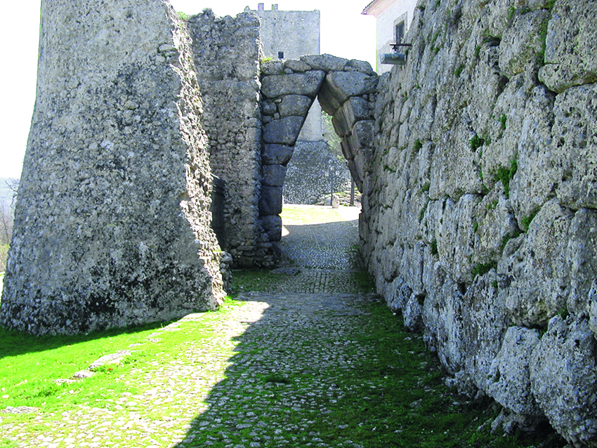 La città fantasma di Civita Vecchia ad Arpino (FR) | Lazio Nascosto