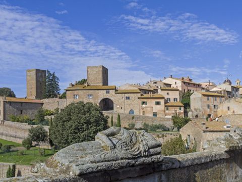 Tuscania | Cosa vedere e come visitare Tuscania