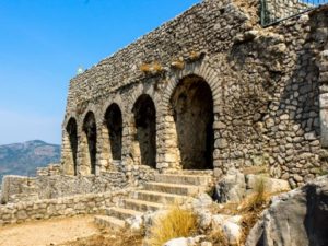 Tempio di Giove Anxur a Terracina | Cosa vedere e come visitarlo