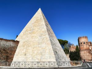 Piramide Cestia | I Monumenti di Roma