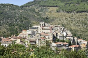 Lenola | Grazioso borgo dei Monti Ausoni | Lazio Nascosto