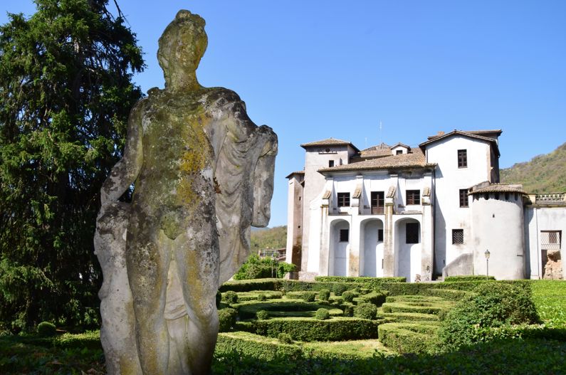 Castello Theodoli a Sambuci (RM) | Lazio Nascosto Castello Theodoli a Sambuci (RM) | Lazio Nascosto
