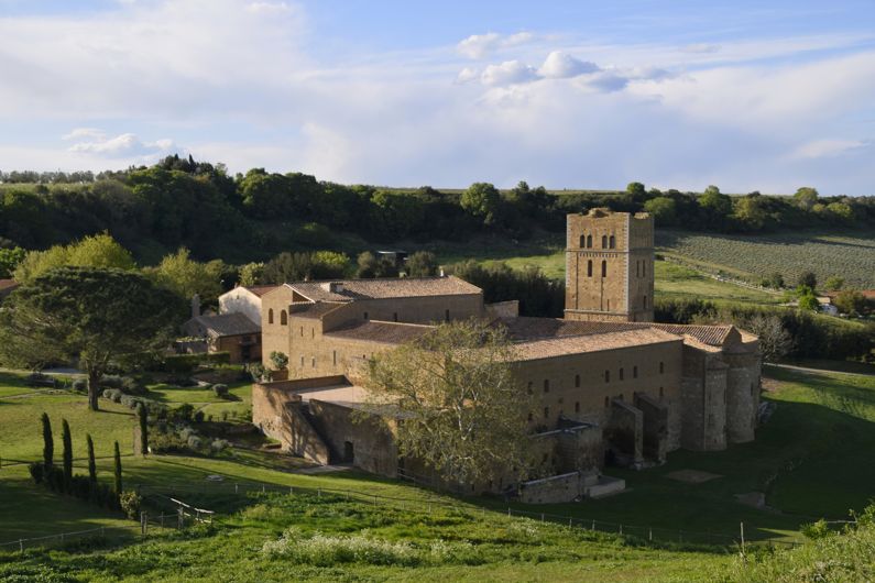 Abbazia di San Giusto vicino a Tuscania | Lazio Nascosto